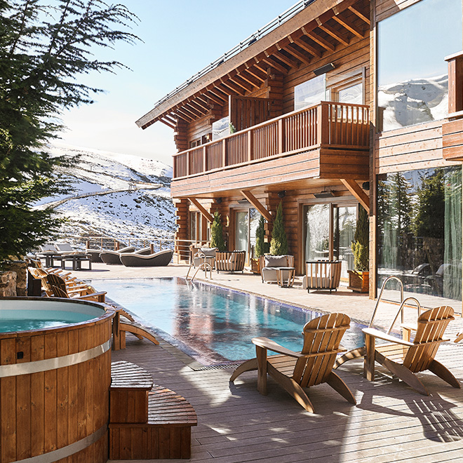El Lodge Ski and Spa pool
