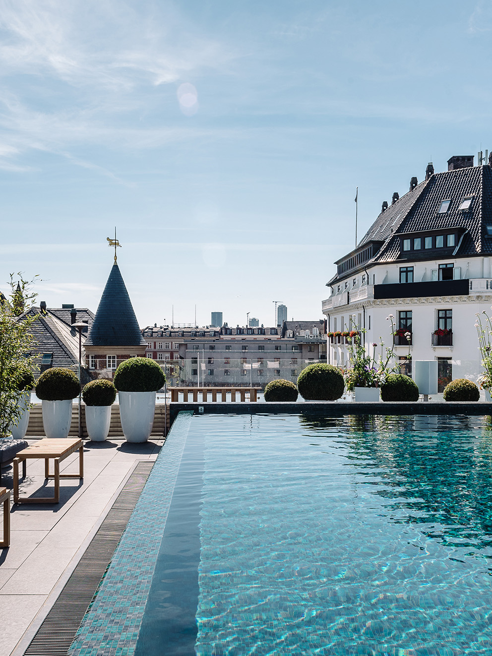 【稀少】SMALL LUXURY HOTELS 2001 DIRECTORY◎ 稀少】SMALL LUXURY HOTELS 2001 DIRECTORY◎ 稀少】SMALL