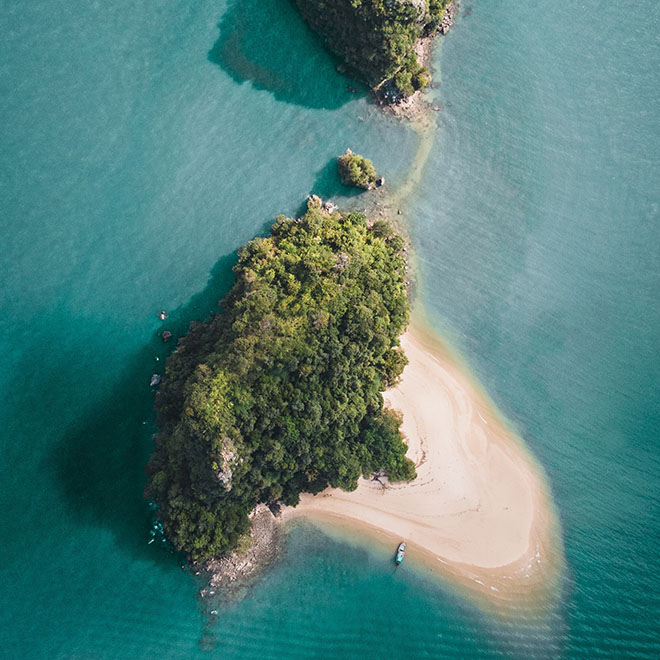 SLH Sale 40% on 100 participating hotels. 