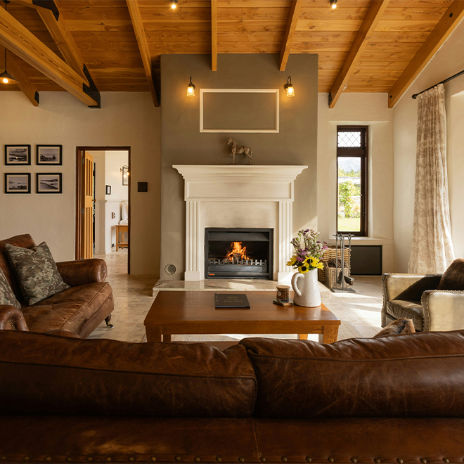 Mt-Cook-Lakeside-Retreat-Ashley-Mackenzie-Villa