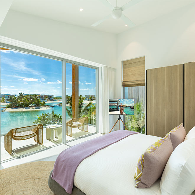 South-Bank-Lagoon-Villa-4BR