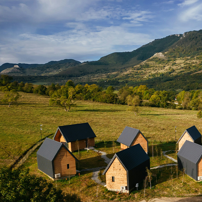 Trusko-Resort-King-Cabin